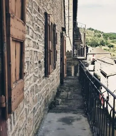Tatil Evi Les Choucas - De Groupe A Peyre, Aveyron Comprégnac